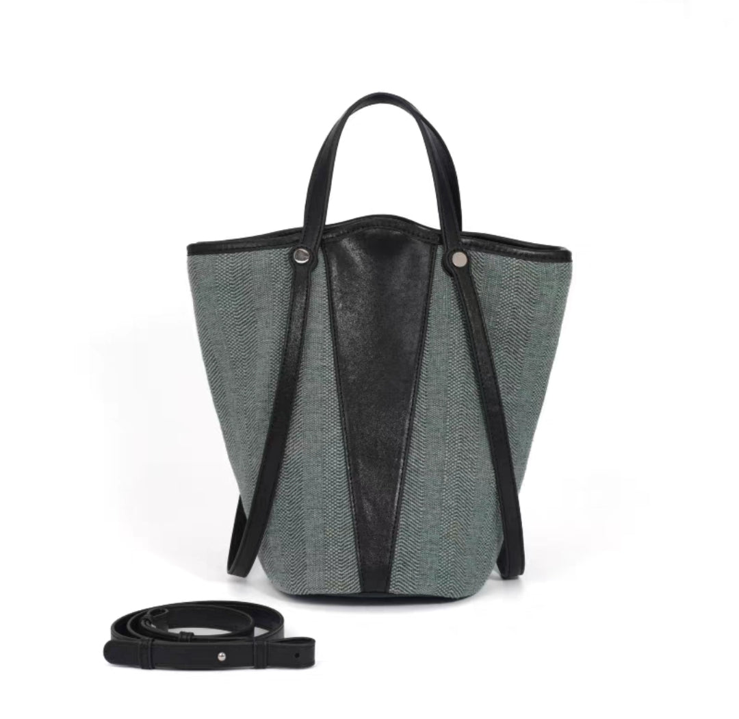 Denim Bucket Bag – Effortless Everyday Elegance