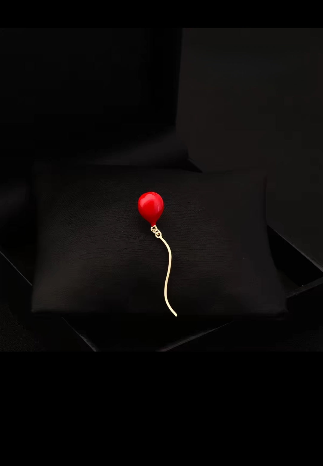 Red Balloon Collar Brooch Pin