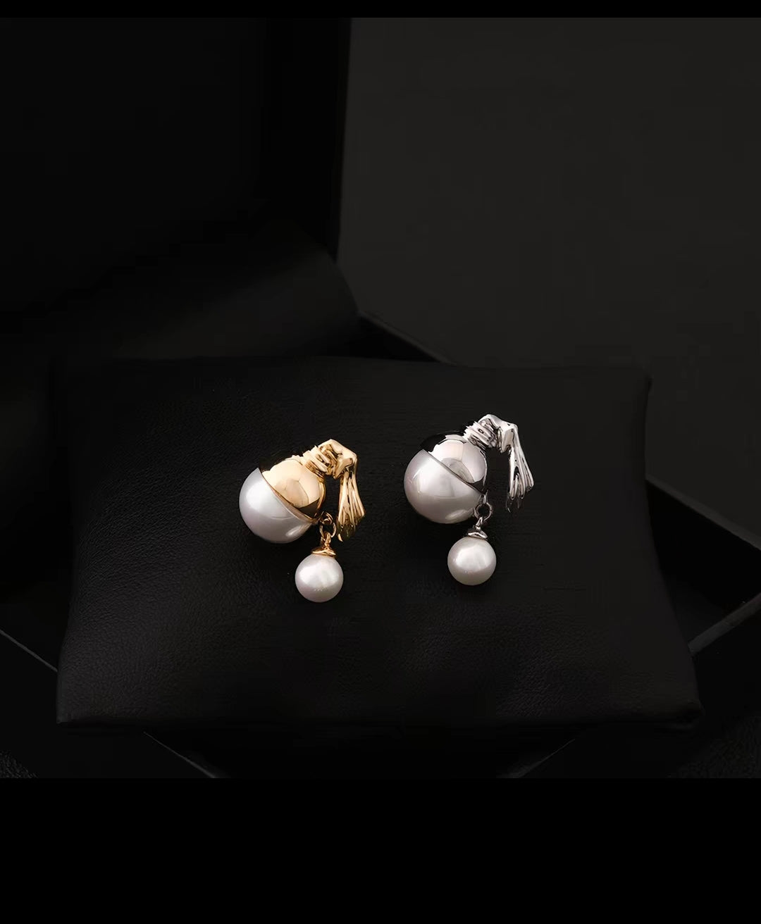 Girl with a Pearl Earring Brooch Pin