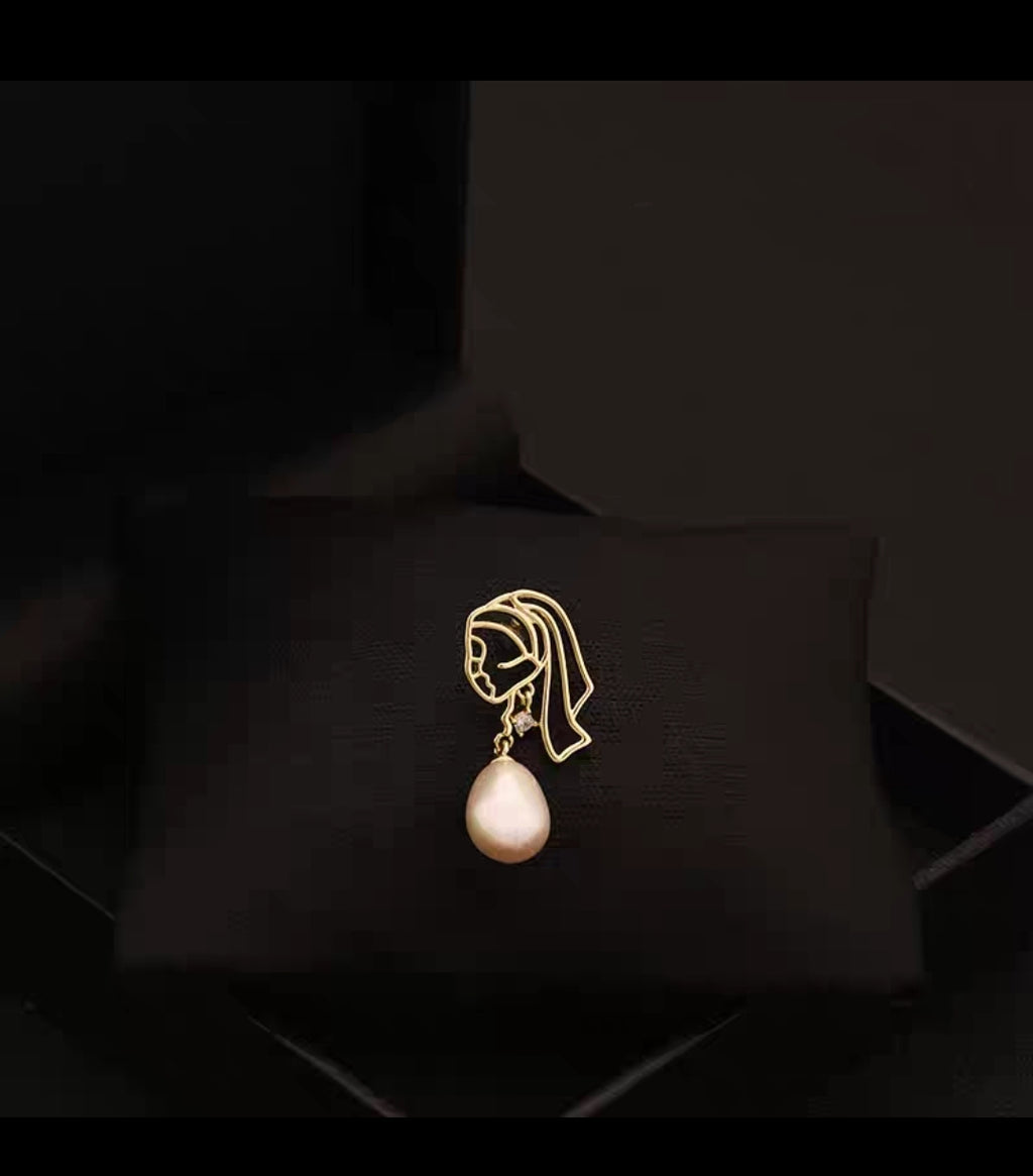 Girl with a Pearl Drop – Brooch Pin