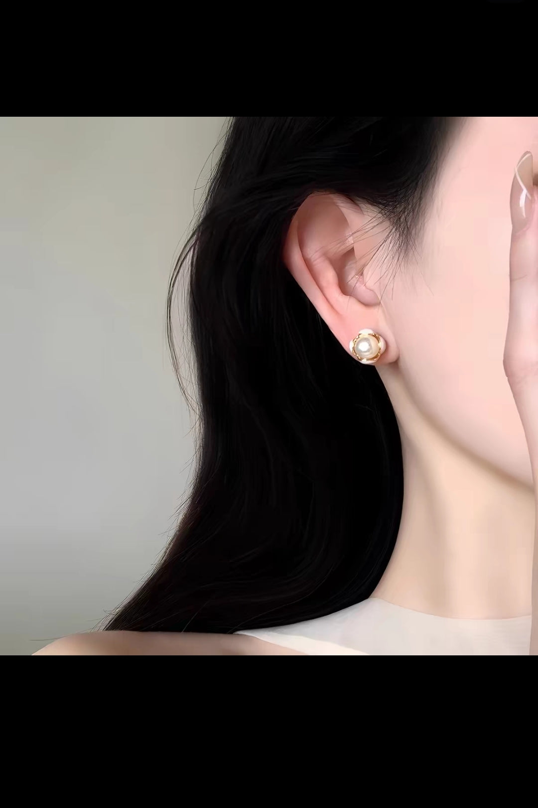 Elegant Pearl Stud Earrings